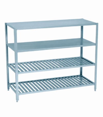 Paslanmaz çelik ızgaralı raf sistemi, hijyenik ve düzenli depolama imkanı sunar