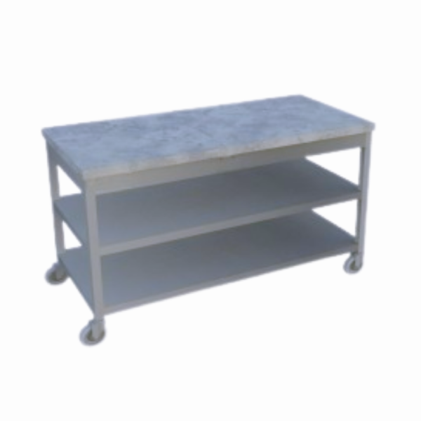 Polietilen tablalı paslanmaz çalışma tezgahı, taban ve ara raflı açık hareketli tasarımıyla endüstriyel mutfaklar için ideal çözüm